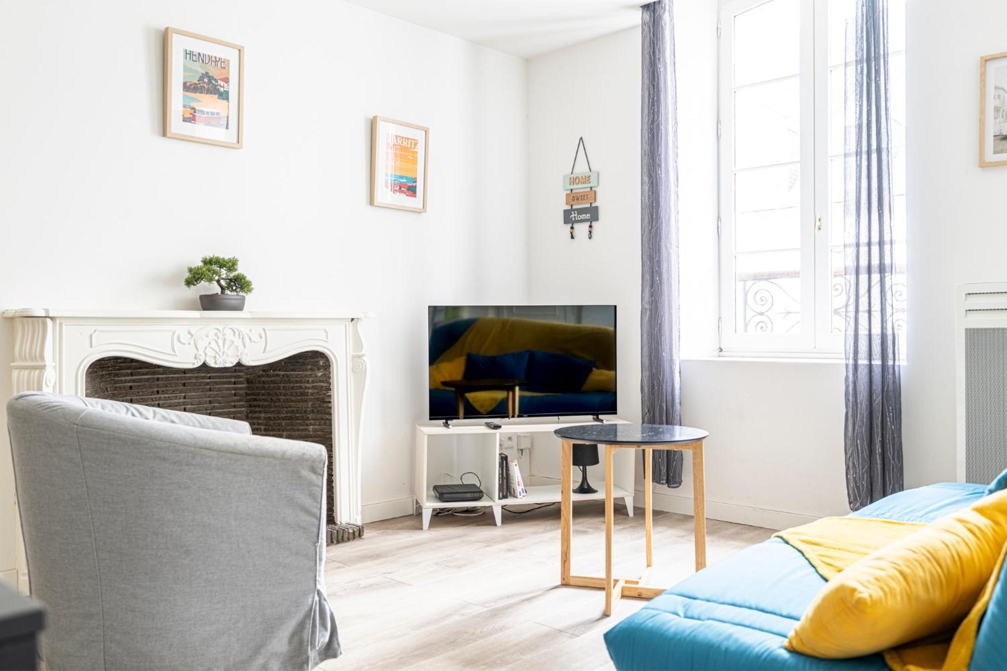 La Perle De Pau Apartment ภายนอก รูปภาพ